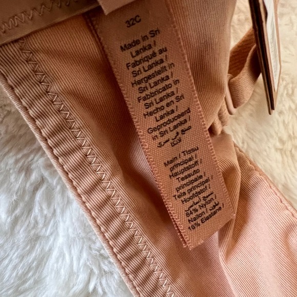 SKIMS Ultimate Push Up Strapless Bra Clay Color Style BAN 9056 Size 32C NWT - Picture 6 of 11